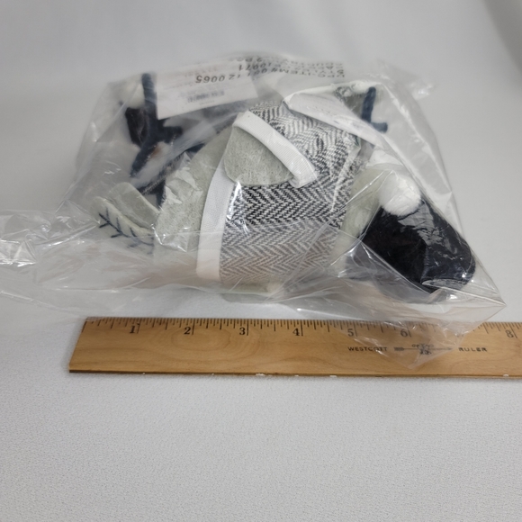 (2) Target Featherly Friends Bird ISKALL - Picture 8 of 11